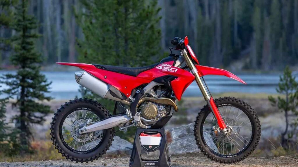 2026 Ducati Desmo450 EDX